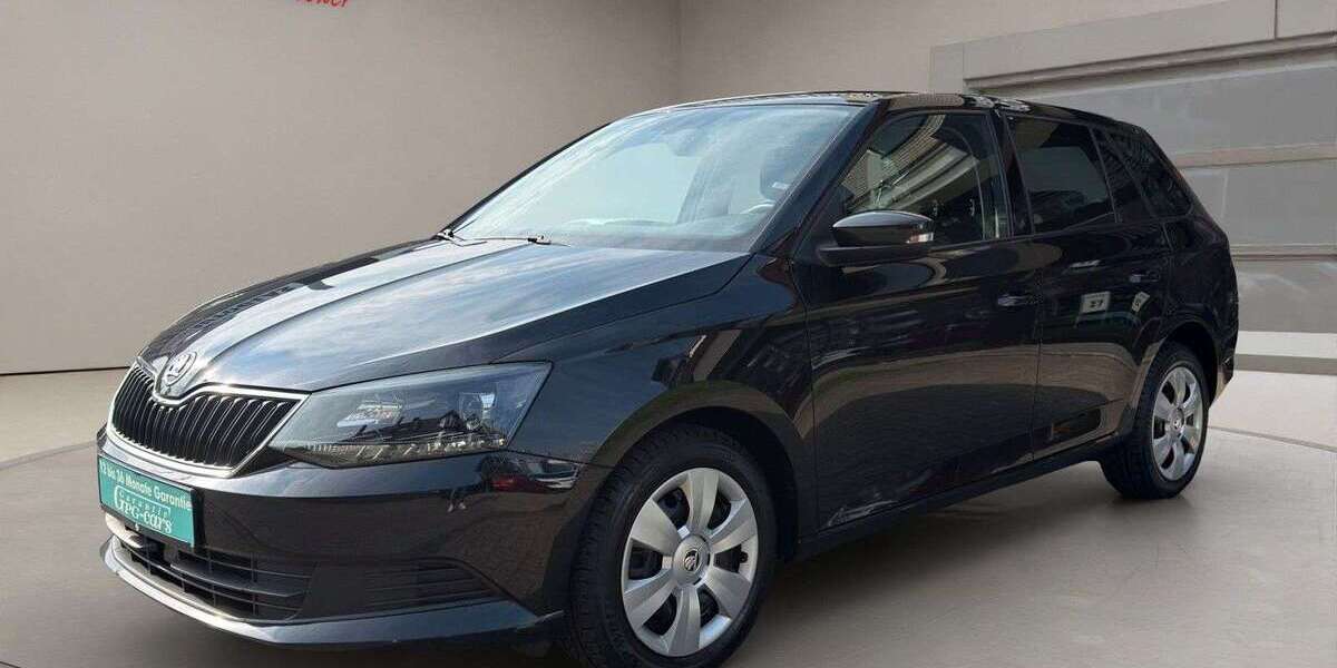 Skoda Fabia 208.099 km 6.399 &euro; Düsseldorf 40235