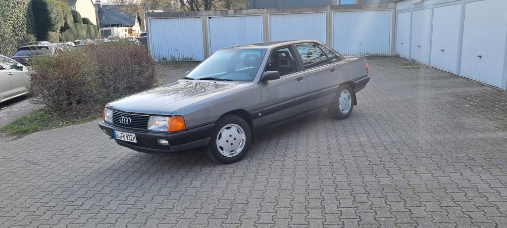 Audi 100 252.000 km 6.500 &euro; Odenthal 51519