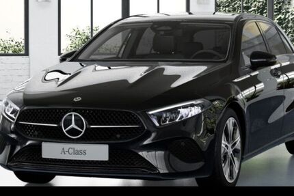 Mercedes-Benz A 180 9.900 km 30.990 &euro; Düsseldorf 40470