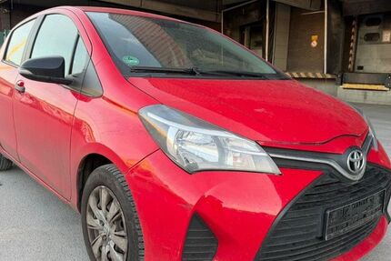 Toyota Yaris 80.000 km 5.950 &euro; Wuppertal 42389
