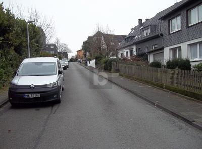 RUHIGE EINBAHNSTRAßE: BAULÜCKE MIT POTENTIAL - Grundstück Mülheim an der Ruhr Menden-Holthausen | Angebot:25899049