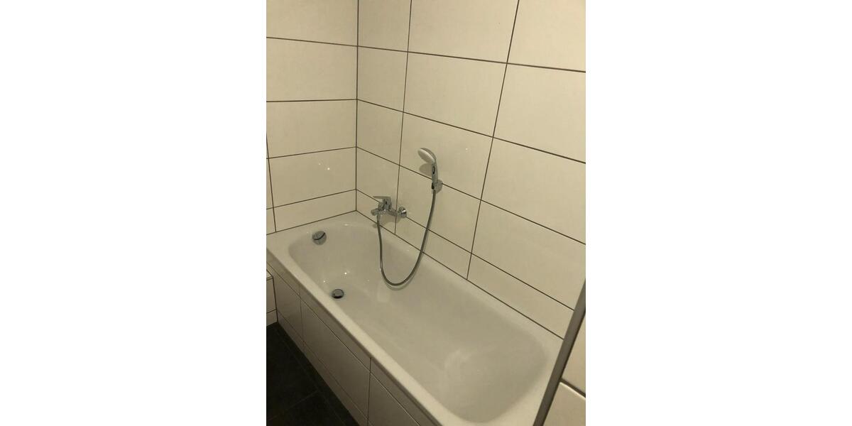 Erdgeschoßwohnung Essen Frillendorf - 3 Zimmer, 75 m&sup2;, 2.200&euro; | Angebot:26582048