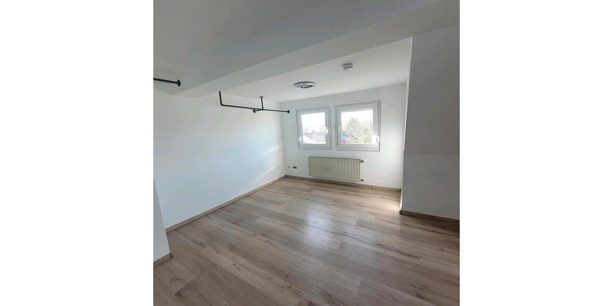 Dachgeschoßwohnung Bochum Bochum-Südwest - 2 Zimmer, 70 m&sup2;, 580&euro; | Angebot:26636775