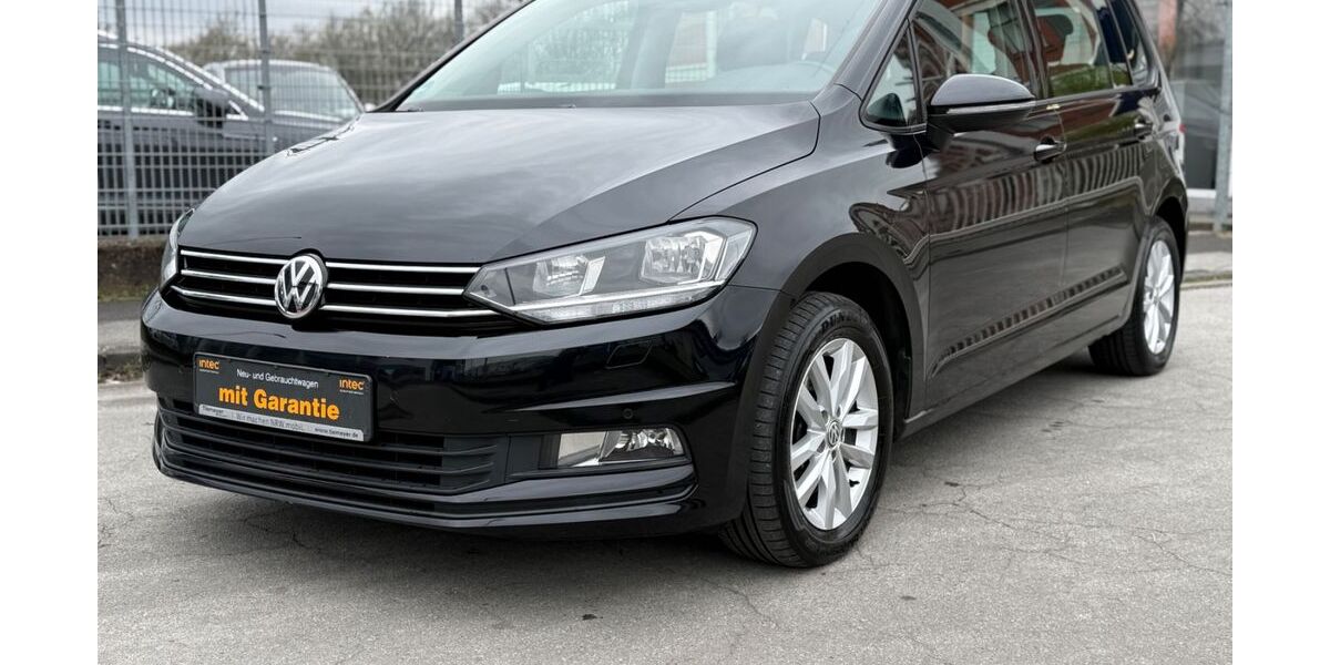 VW Touran 139.000 km 12.700 &euro; Hilden 40721