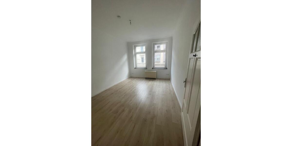 Etagenwohnung Essen Stadtbezirk VII - 3 Zimmer, 91 m&sup2;, 450&euro; | Angebot:25423290