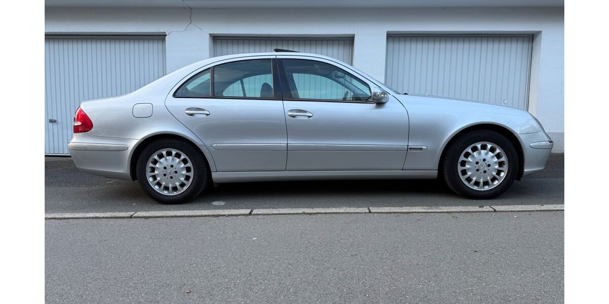 Mercedes-Benz E 320 216.800 km 4.300 &euro; Erkrath 40699
