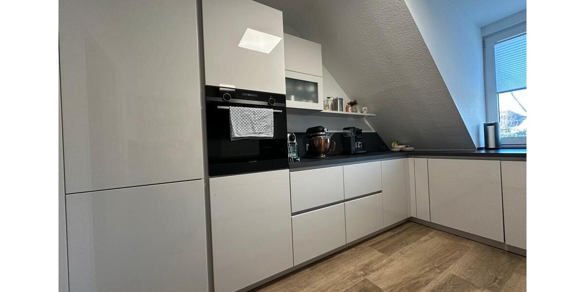 Etagenwohnung Essen Stadtbezirk VI - 4 Zimmer, 99 m&sup2;, 299.000&euro; | Angebot:25050114