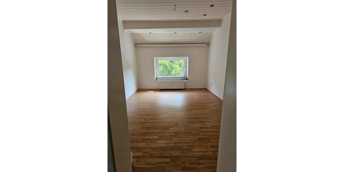 Maisonettenwohnung Düsseldorf Stadtbezirk 7 - 3 Zimmer, 83 m&sup2;, 125.000&euro; | Angebot:25547125
