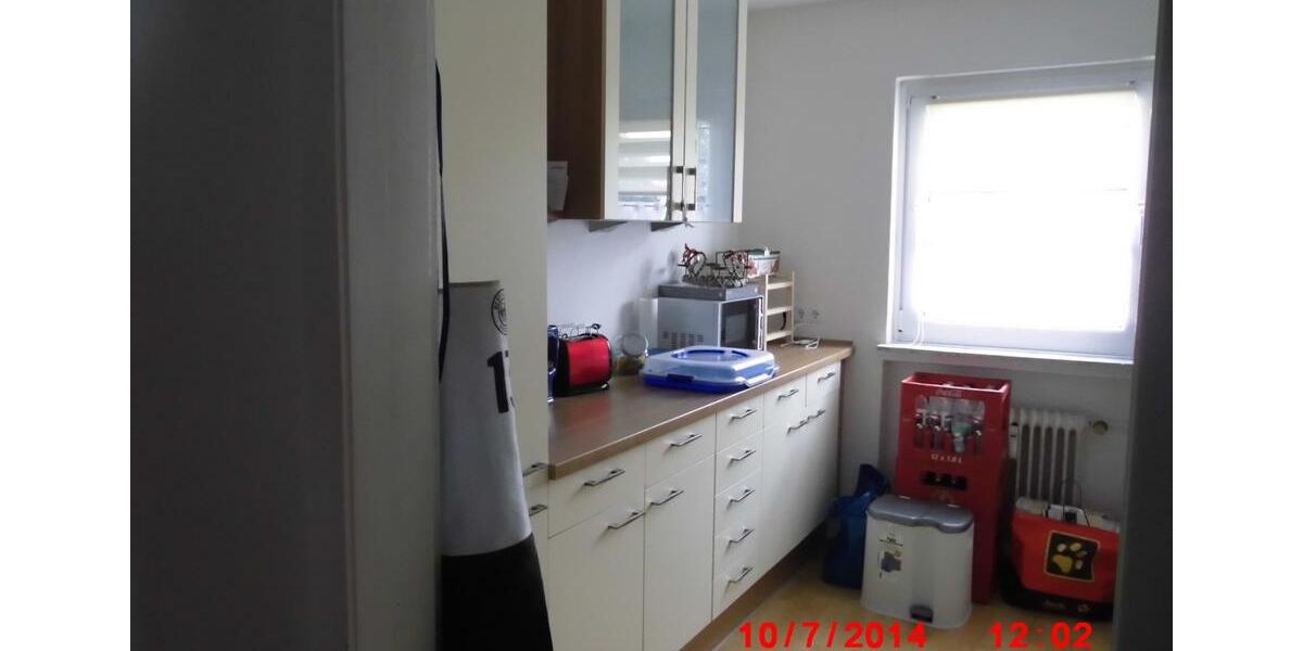 Etagenwohnung Wermelskirchen - 3 Zimmer, 81 m&sup2;, 700&euro; | Angebot:25903116