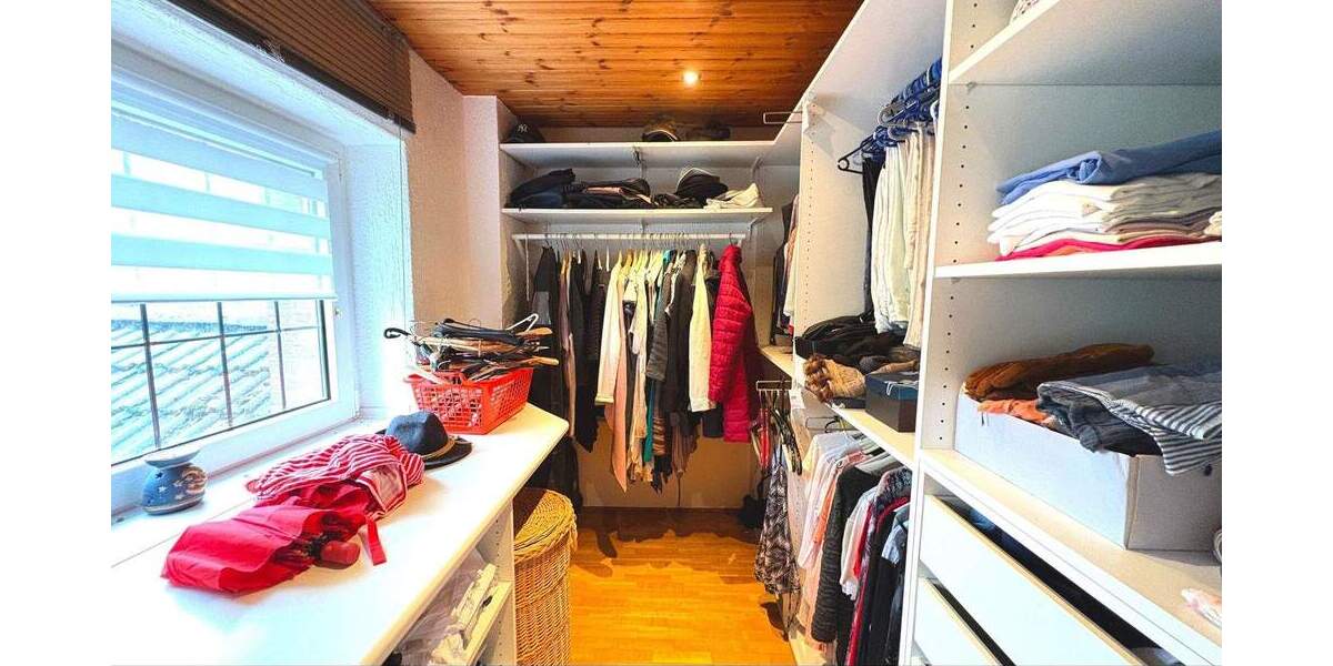 Einfamilienhaus Essen Schonnebeck - 4 Zimmer, 115 m&sup2;, 330.000&euro; | Angebot:25679215