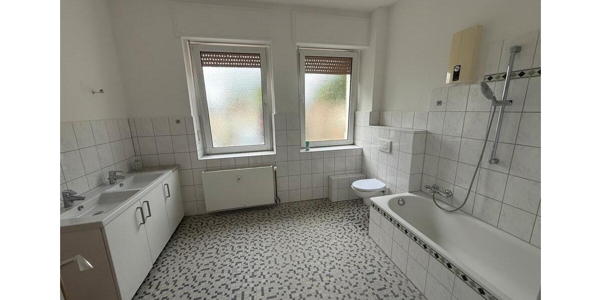 Etagenwohnung Bochum Bochum-Südwest - 5 Zimmer, 110 m&sup2;, 1.500&euro; | Angebot:26604525
