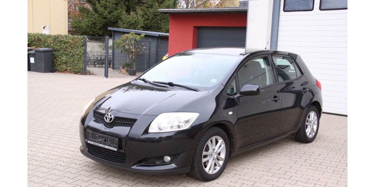 Toyota Auris 182.200 km 4.700 &euro; Velbert 42549