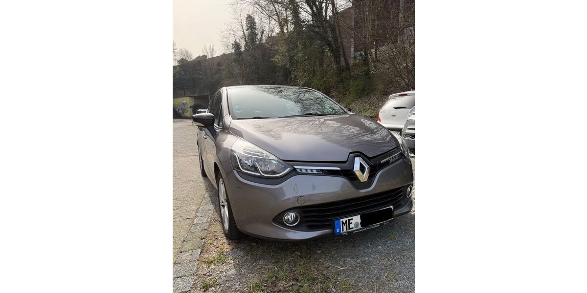 Renault Clio 112.000 km 6.200 &euro; Erkrath 40699