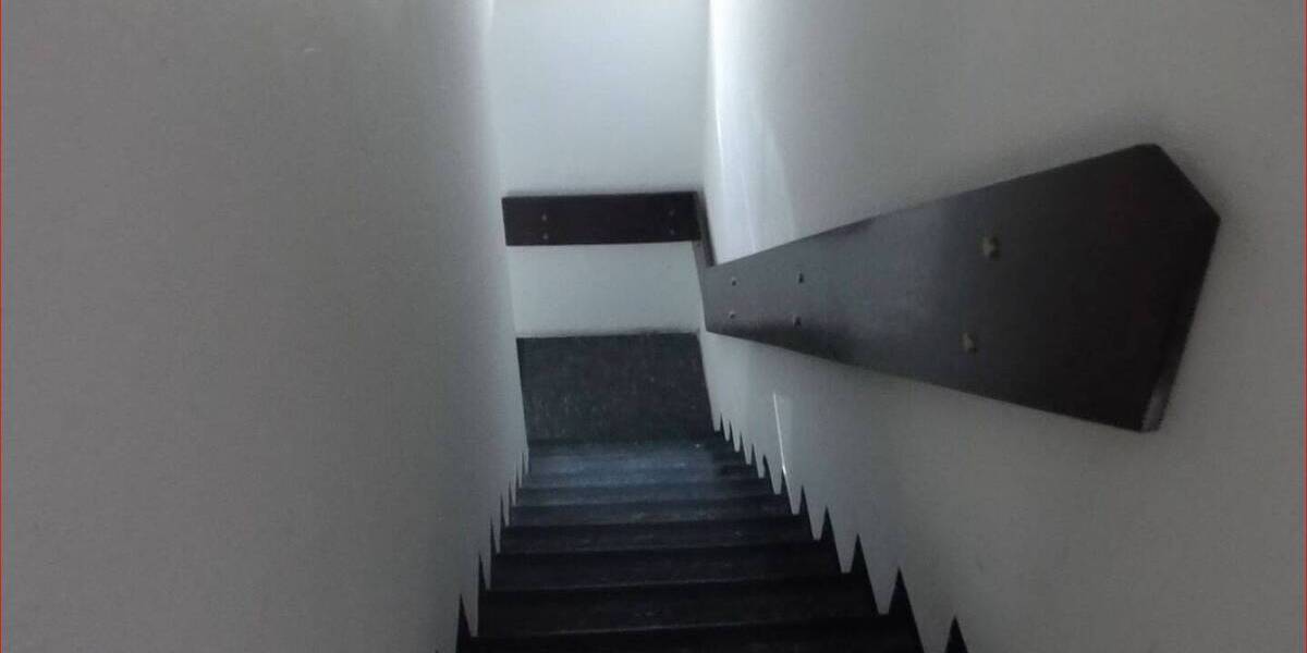 Gewerbeobjekt Düsseldorf Rath - 8 Zimmer, 156 m&sup2;, 350.000&euro; | Angebot:25665198