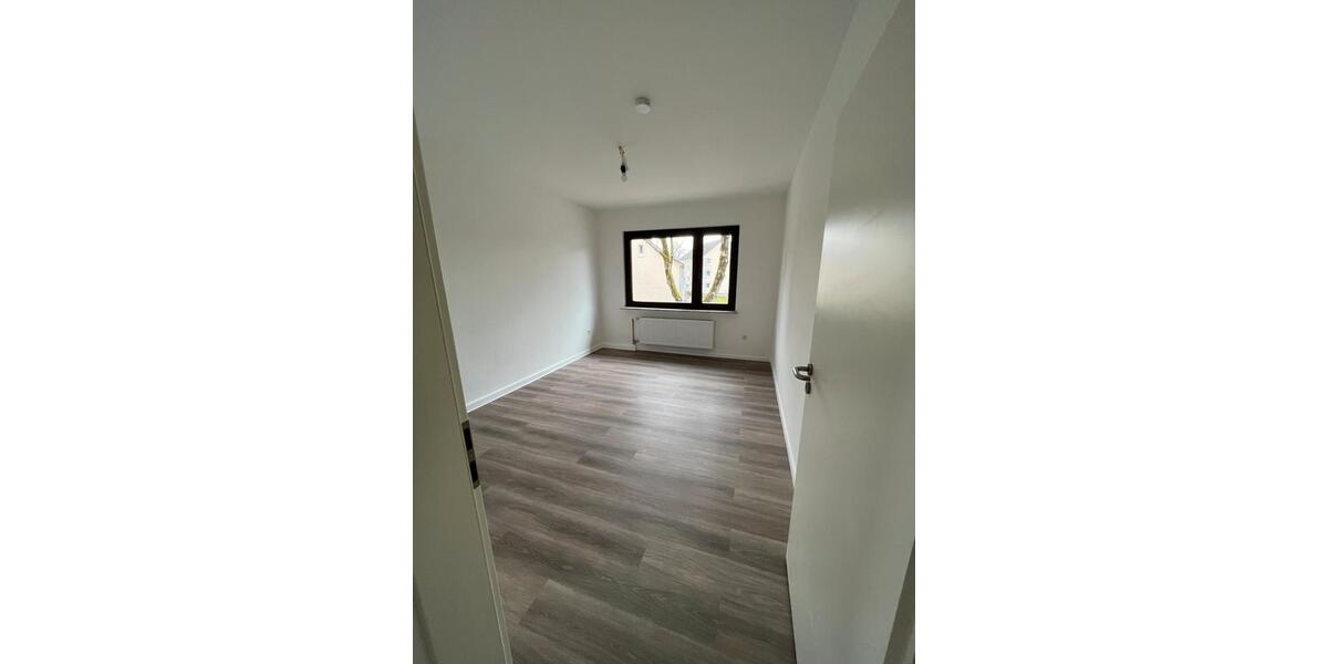 Etagenwohnung Erkrath - 3 Zimmer, 65 m&sup2;, 740&euro; | Angebot:26603541
