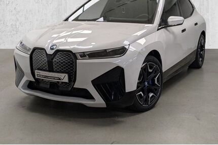BMW iX 89.336 km 42.680 &euro; Düsseldorf 40595