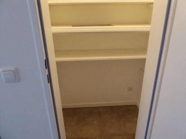 Etagenwohnung Hilden Karnap - 2 Zimmer, 72 m&sup2;, 890&euro; | Angebot:25927075