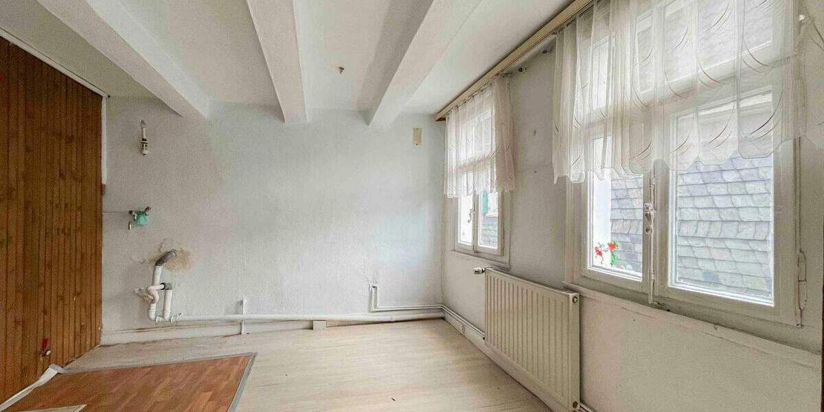 Einfamilienhaus Solingen Gräfrath - 6 Zimmer, 160.000&euro; | Angebot:25654464