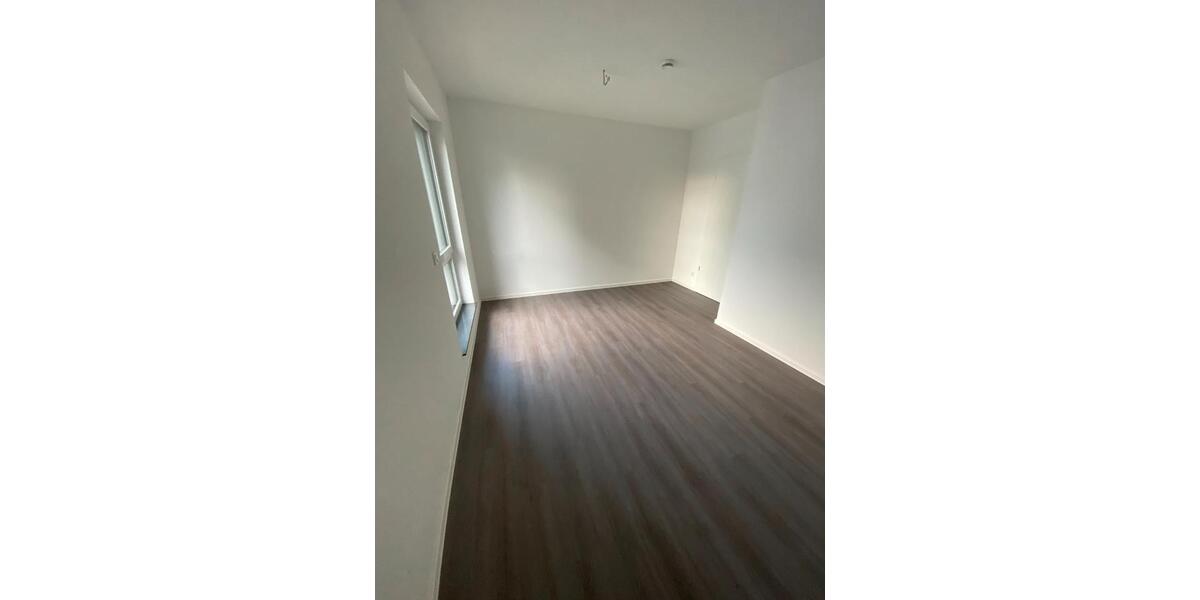 Etagenwohnung Radevormwald - 3 Zimmer, 93 m&sup2;, 930&euro; | Angebot:26481299