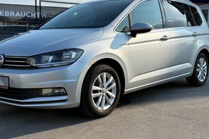 VW Touran 144.000 km 15.500 &euro; Hilden 40721