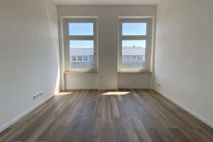 Wohnung Wuppertal Gemarkung Elberfeld - 4 Zimmer, 95 m&sup2;, 920&euro; | Angebot:27243233