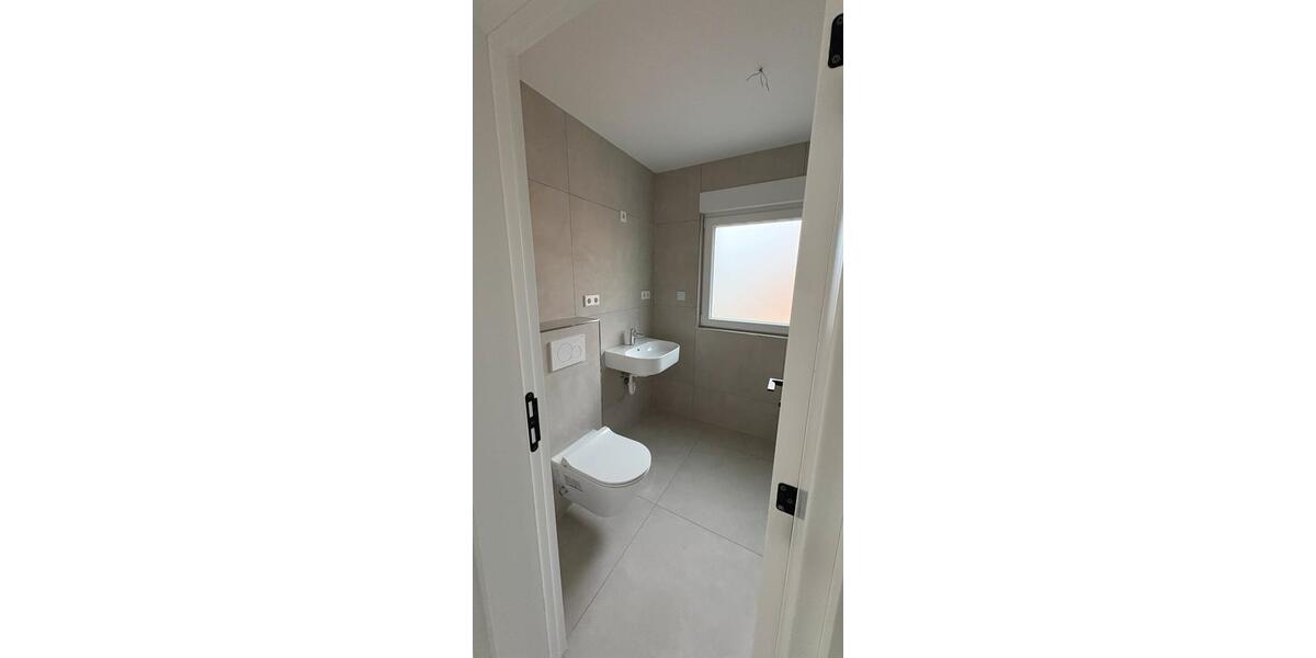 Dachgeschoßwohnung Wermelskirchen - 3 Zimmer, 70 m&sup2;, 1.250&euro; | Angebot:26505466