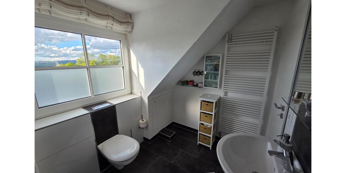 Maisonettenwohnung Wermelskirchen - 2 Zimmer, 70 m&sup2;, 1.300&euro; | Angebot:26241816