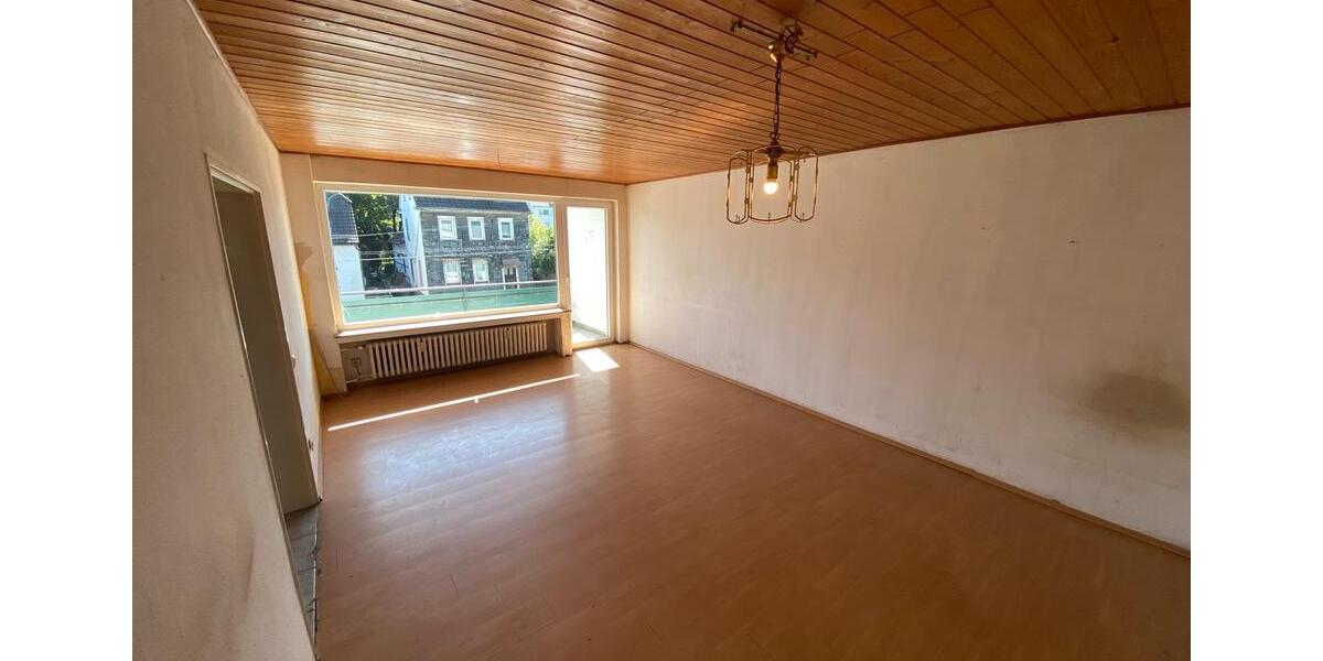 Etagenwohnung Solingen Mitte - 3 Zimmer, 80 m&sup2;, 160.000&euro; | Angebot:25258772