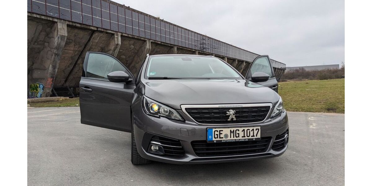 Peugeot 308 134.956 km 6.100 &euro; Gelsenkirchen 45884