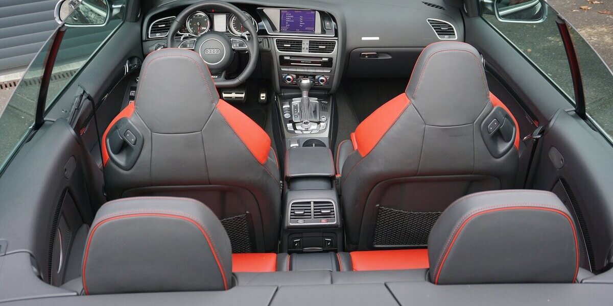 Audi RS5 4.2 1.Hd. B&O MMI 280km/h Carbon Exklusiv 47.641 km 58.900 &euro; Wuppertal 42327