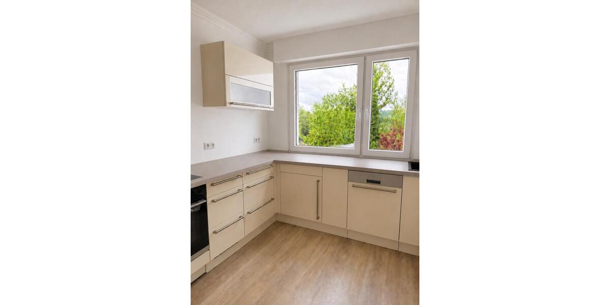 Erdgeschoßwohnung Solingen Burg - 3 Zimmer, 98 m&sup2;, 1.560&euro; | Angebot:26625144