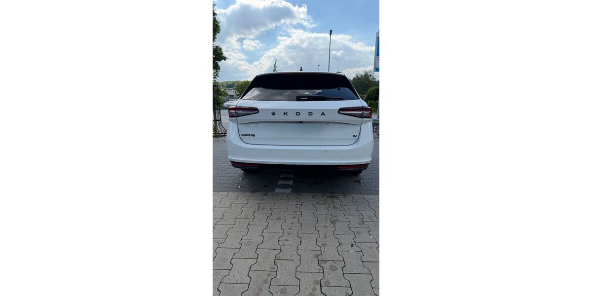 Skoda Superb 18.900 km 46.000 &euro; Wuppertal 42111