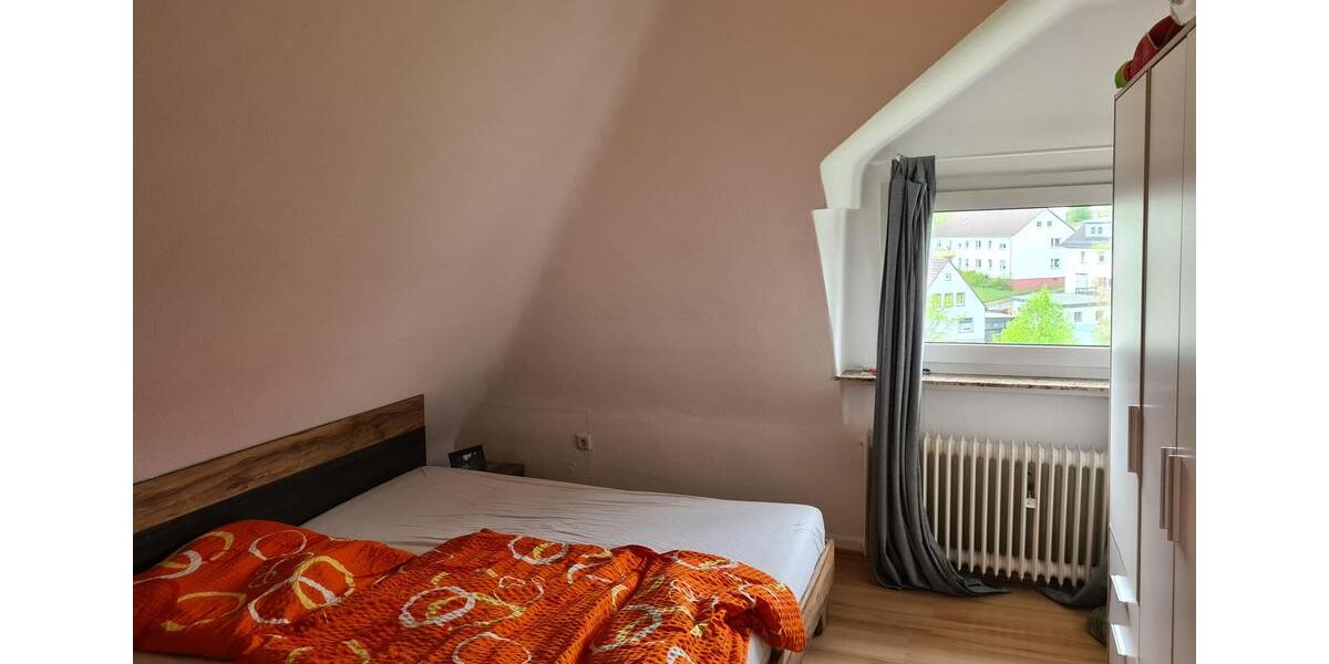 Dachgeschoßwohnung Gevelsberg - 2 Zimmer, 60 m&sup2;, 400&euro; | Angebot:26482230