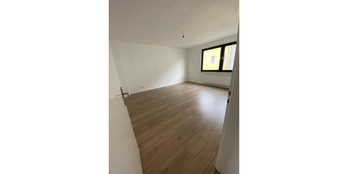Erdgeschoßwohnung Essen Stadtbezirk V - 3 Zimmer, 86 m&sup2;, 960&euro; | Angebot:26023928