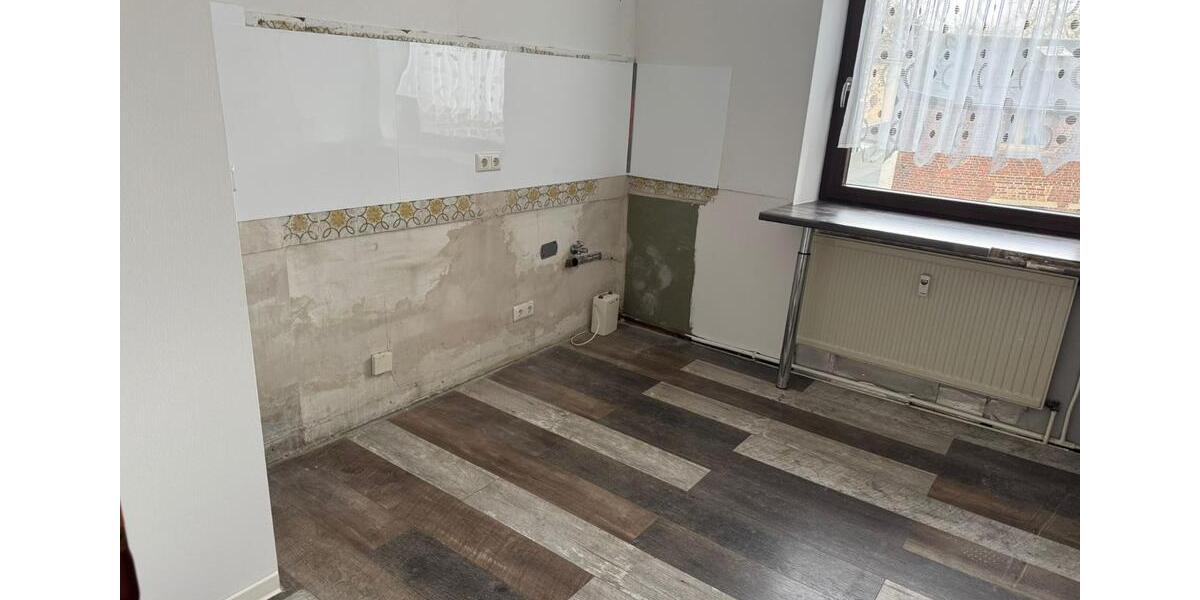 Etagenwohnung Essen Stadtbezirk VI - 5 Zimmer, 120 m&sup2;, 700&euro; | Angebot:25054980