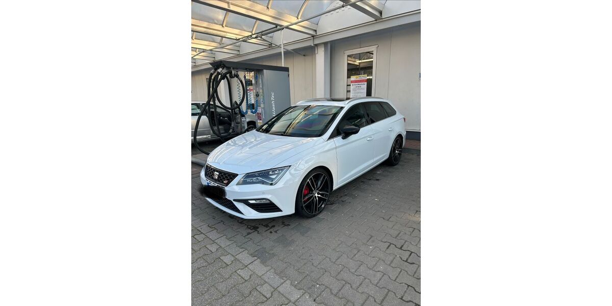 Seat Leon 98.700 km 20.800 &euro; Wuppertal 42279