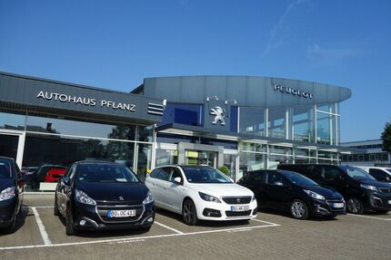 Peugeot 208 28.116 km 19.590 &euro; Bochum 44801