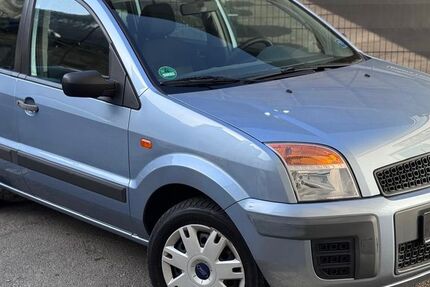 Ford Fusion 51.345 km 5.499 &euro; Wuppertal 42117