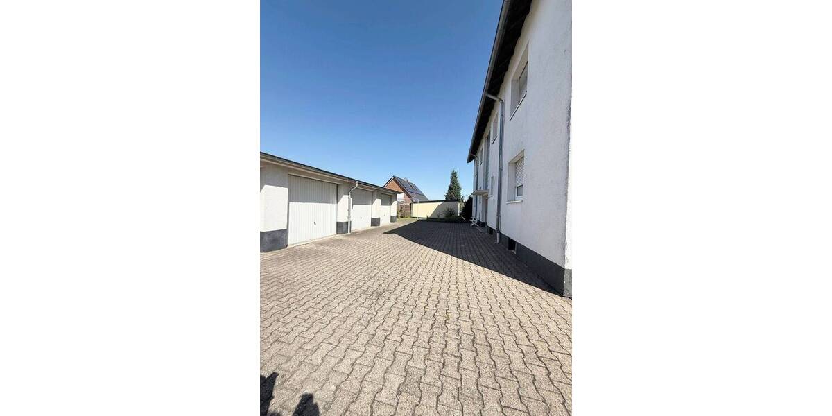 Mehrfamilienhaus, Wohnhaus Langenfeld (Rheinland) Reusrath - 1 Zimmer, 317 m&sup2;, 900.000&euro; | Angebot:25796520
