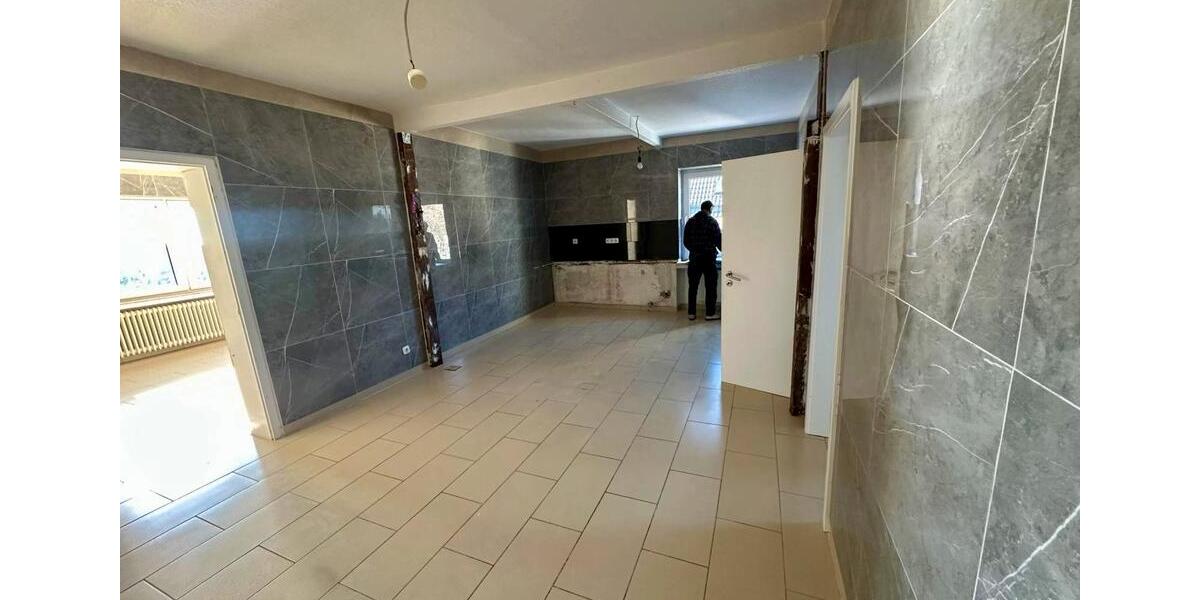 Etagenwohnung Solingen Wald - 4 Zimmer, 115 m&sup2;, 1.150&euro; | Angebot:25930808