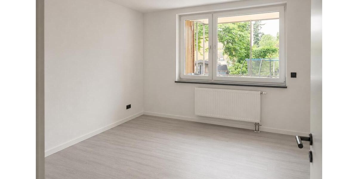 Erdgeschoßwohnung Düsseldorf Stadtbezirk 9 - 3 Zimmer, 66 m&sup2;, 1.100&euro; | Angebot:26621374