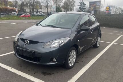Mazda 2 256.375 km 2.600 &euro; Remscheid 42859