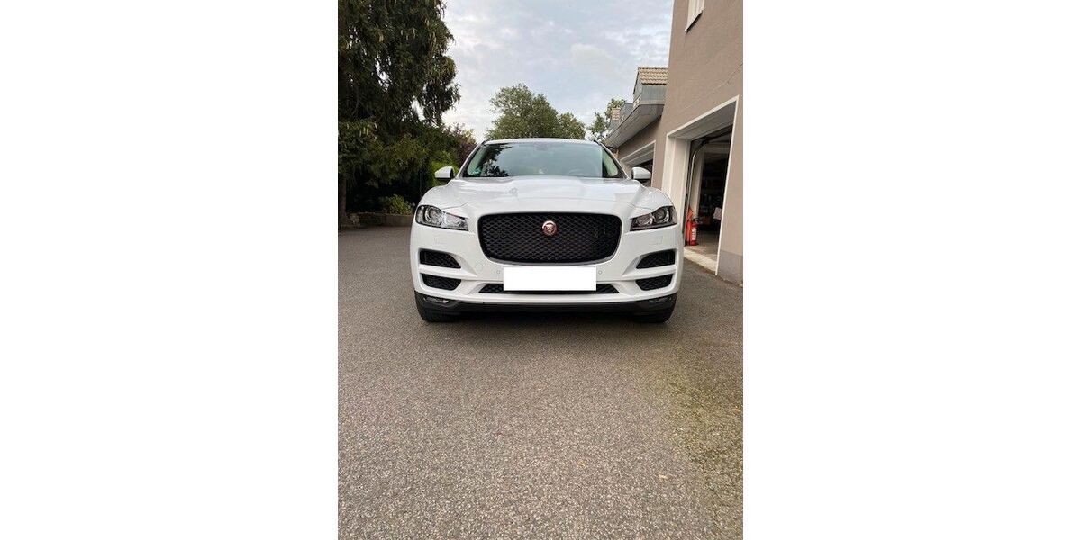 Jaguar F-Pace 75.800 km 26.900 &euro; Wuppertal 42281