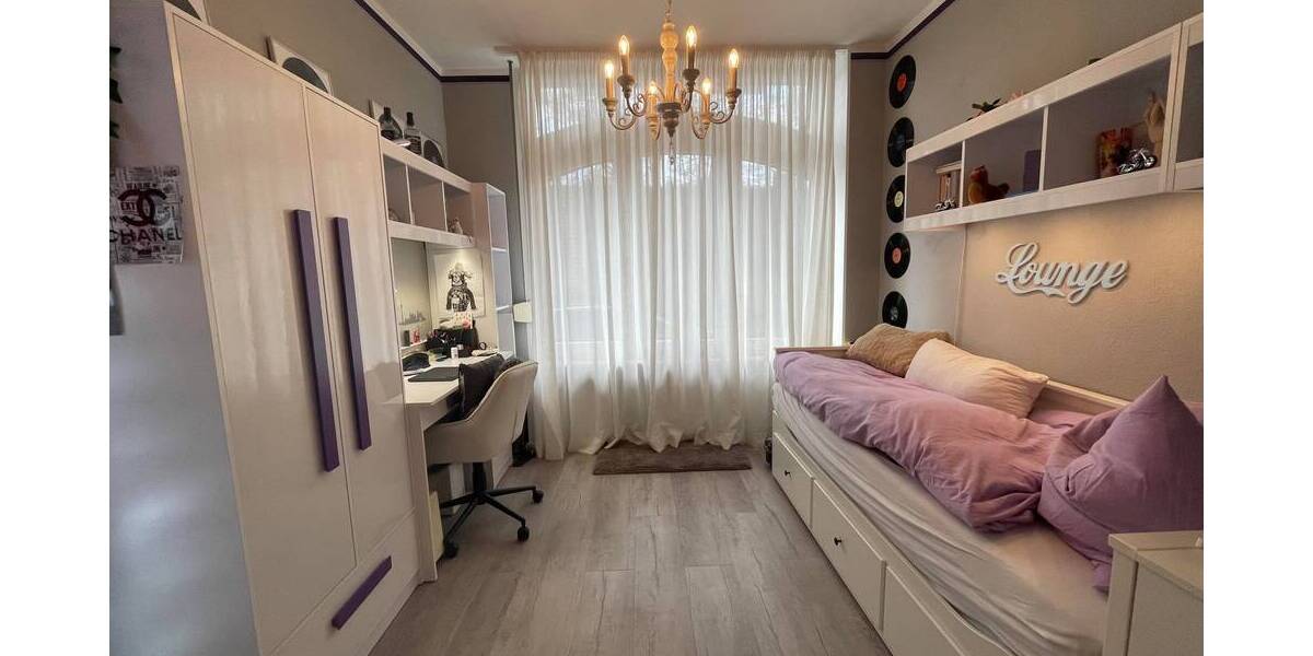 Etagenwohnung Düsseldorf Eller - 3 Zimmer, 126 m&sup2;, 399.900&euro; | Angebot:25685495