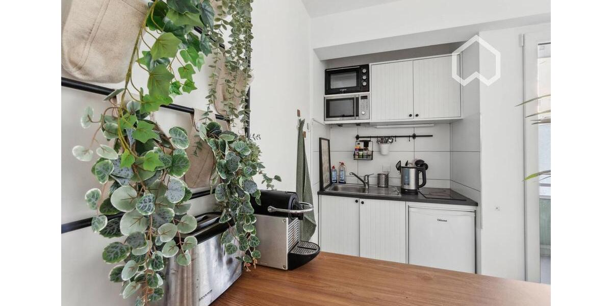 Etagenwohnung Düsseldorf Derendorf - 1 Zimmer, 30 m&sup2;, 1.200&euro; | Angebot:25943727