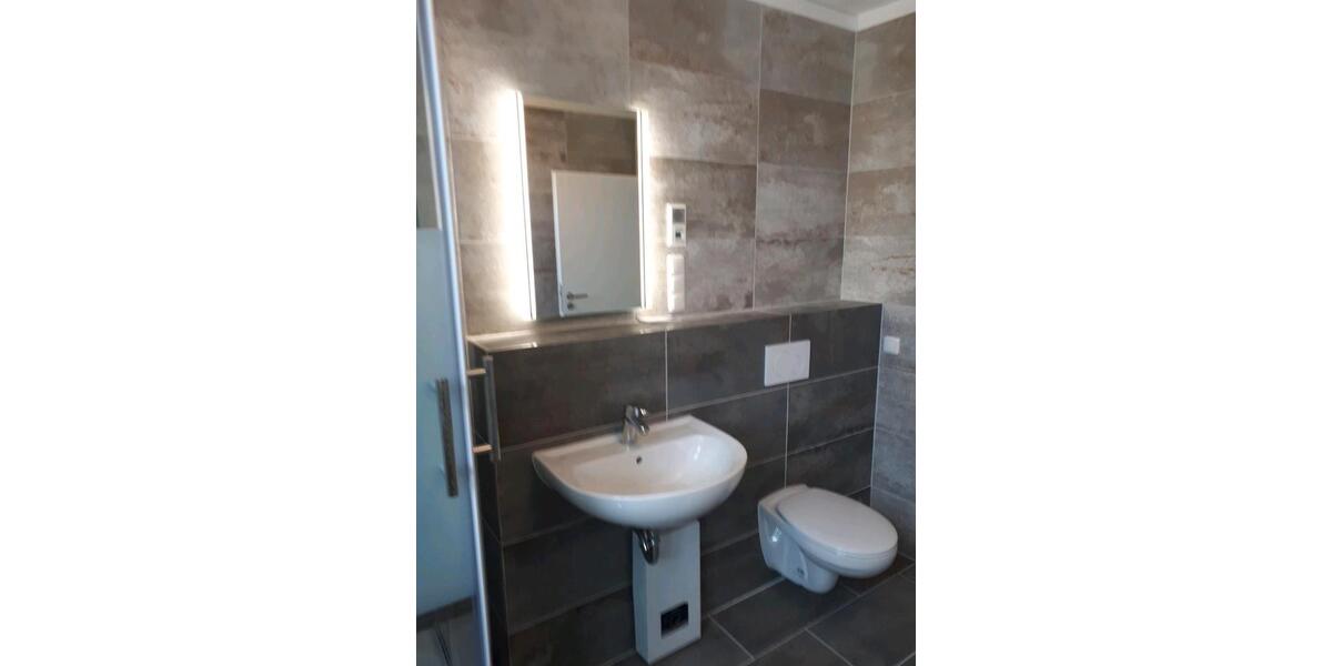 Etagenwohnung Solingen - 2 Zimmer, 56 m&sup2;, 830&euro; | Angebot:25641518