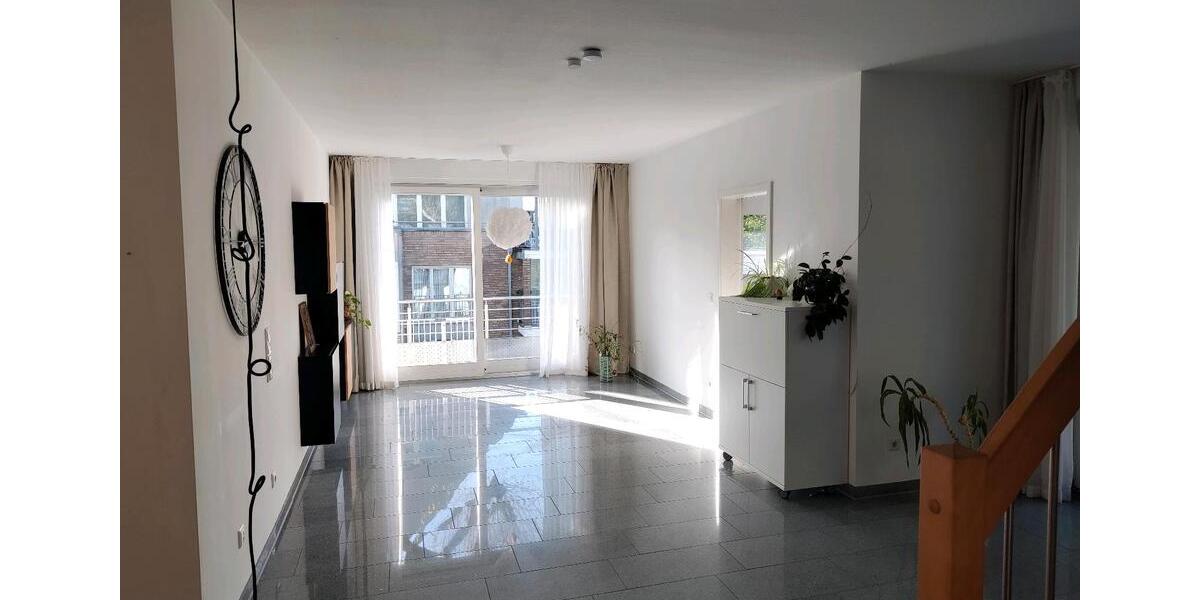 Maisonettenwohnung Düsseldorf Stadtbezirk 7 - 4 Zimmer, 124 m&sup2;, 1.950&euro; | Angebot:26633214