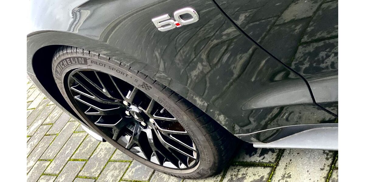 Ford Mustang 33.874 km 44.500 &euro; Solingen 42653