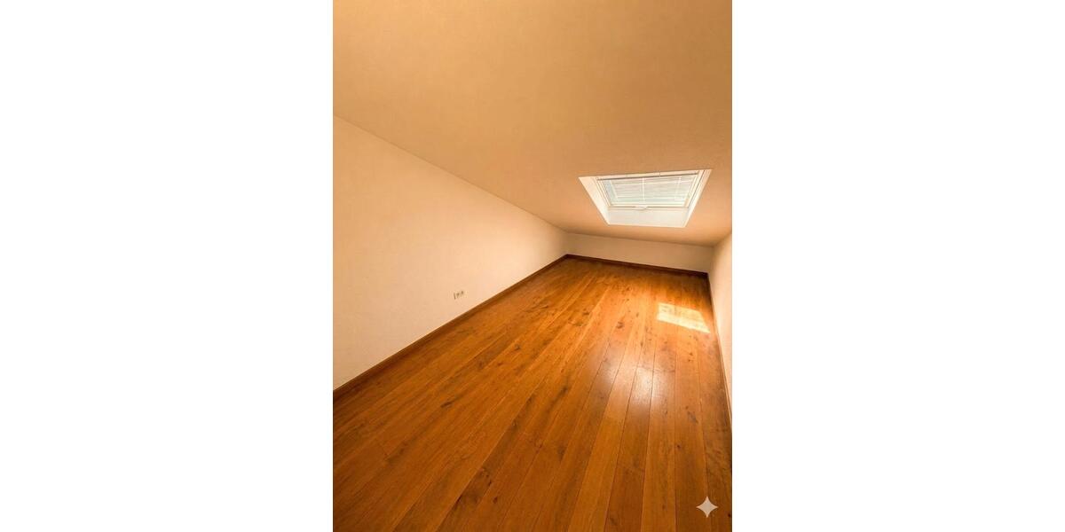 Maisonettenwohnung Wuppertal Gemarkung Barmen - 5 Zimmer, 140 m&sup2;, 1.600&euro; | Angebot:26532699