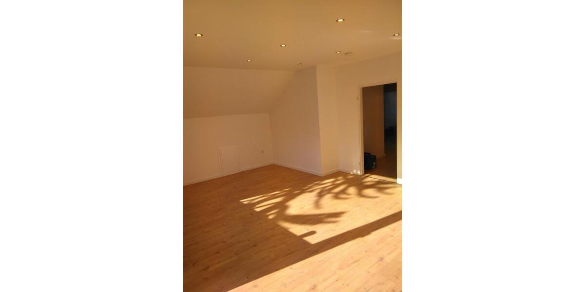 Dachgeschoßwohnung Breckerfeld - 2 Zimmer, 80 m&sup2;, 570&euro; | Angebot:26589106